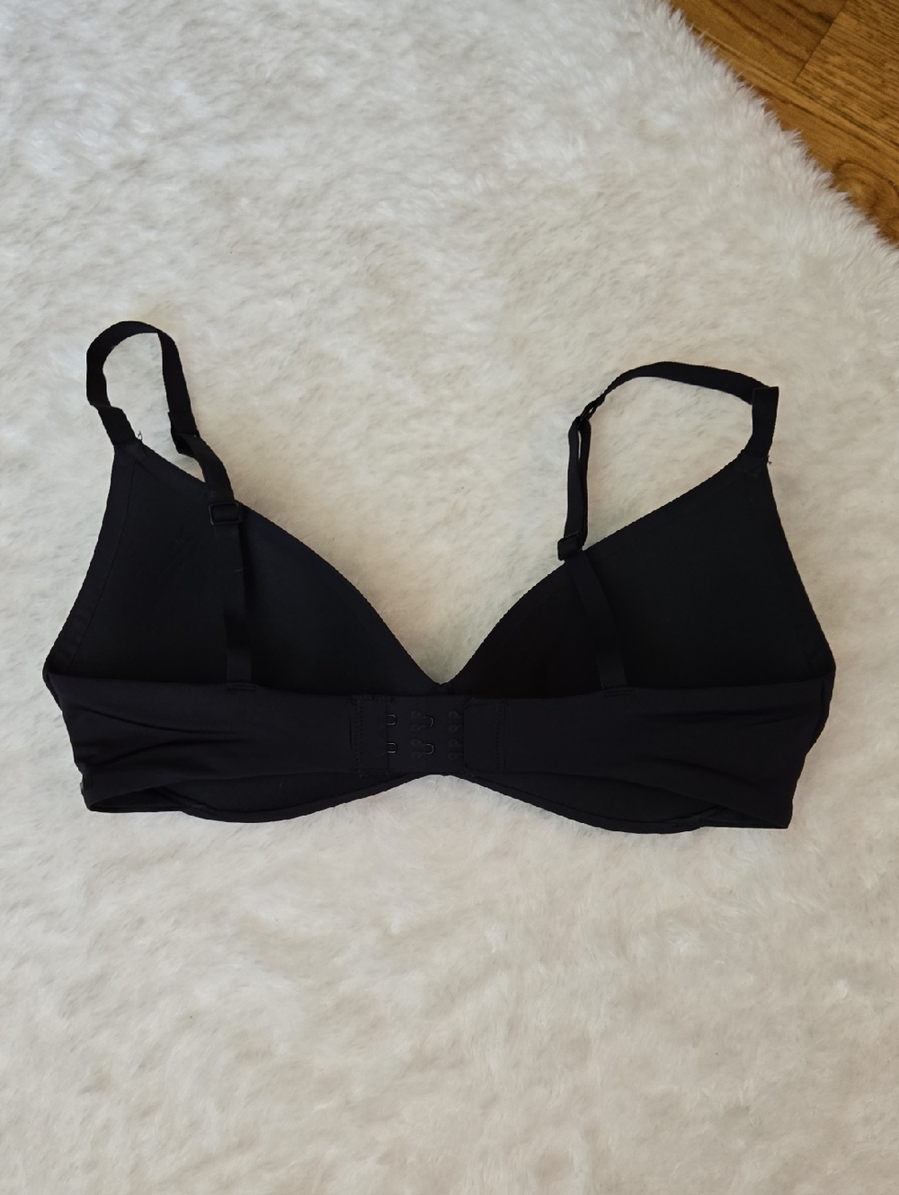 Skims Black Bra, Womens Size 32C - Picture 9 of 10